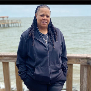 Meet your Posher, Davisha